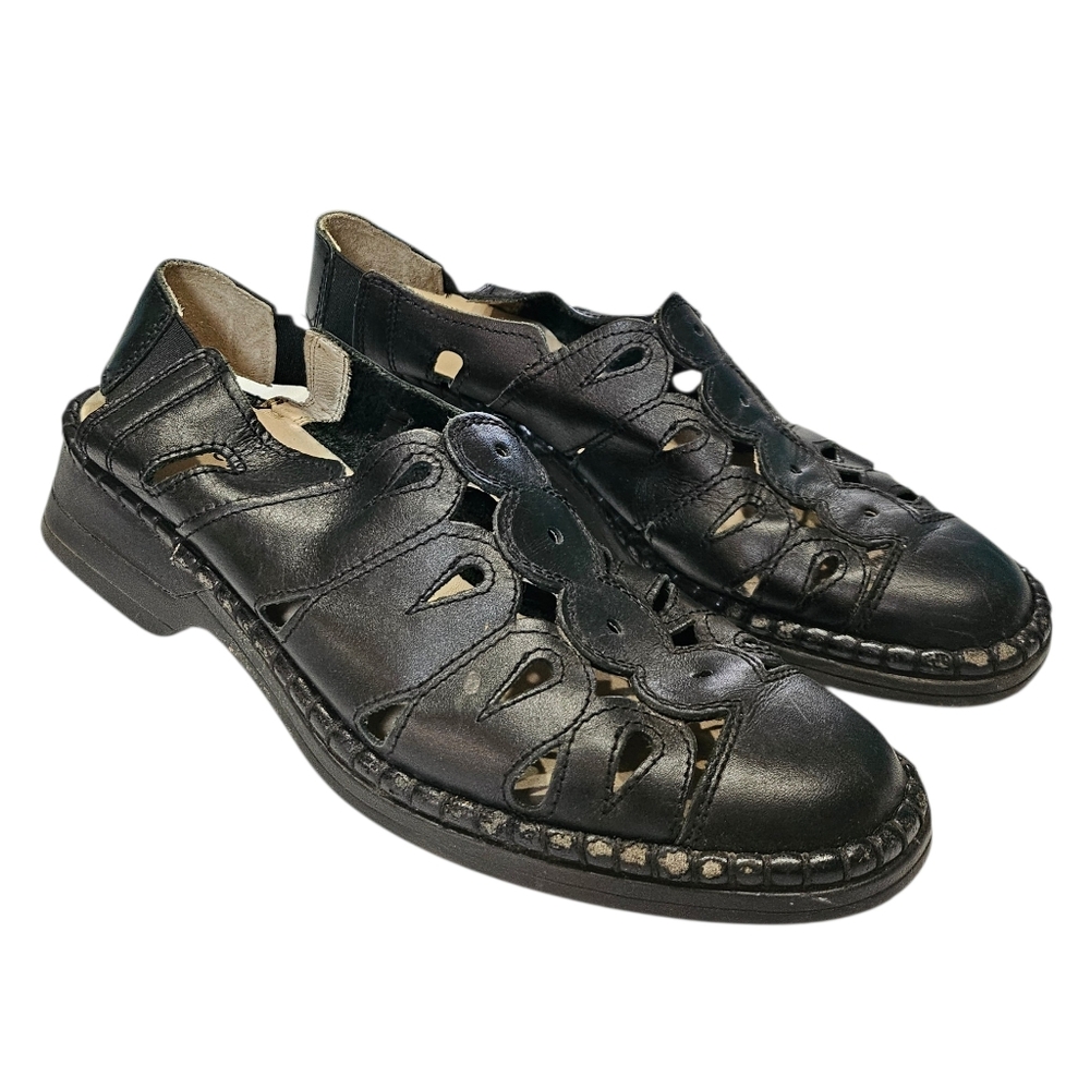 Eric Michael Lindsey Black Cut-Out Soft Leather Slip On Closed Toe Sandals Sz 9